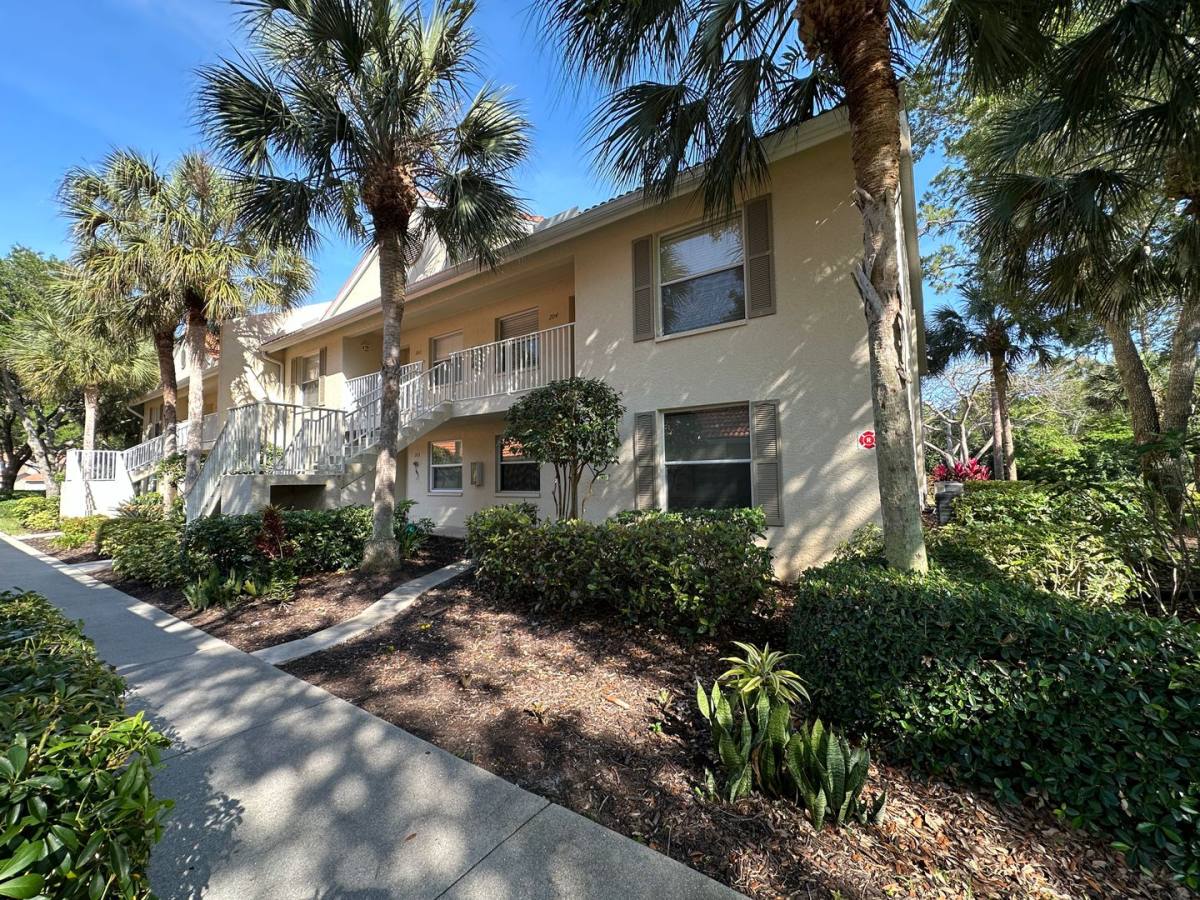 Apartment for rent at 241 Robin Hood Circle, Naples, FL 34104