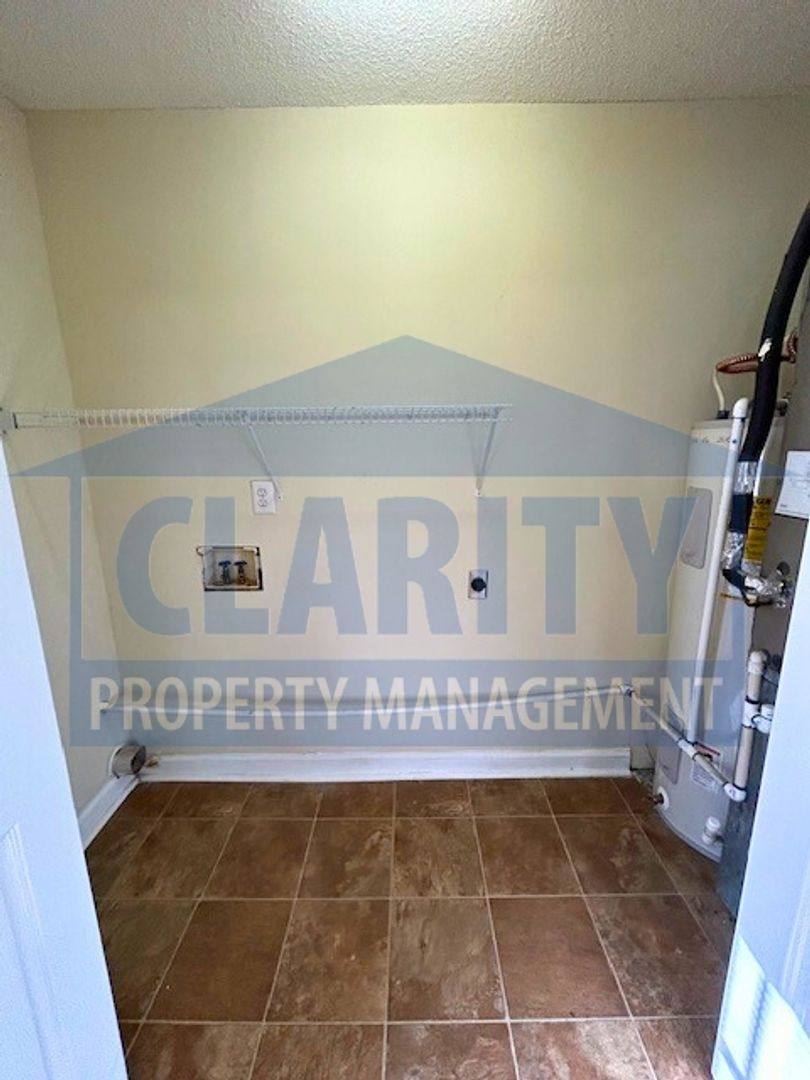 Townhouse for rent at 15th St NE, Cleveland, TN 37311