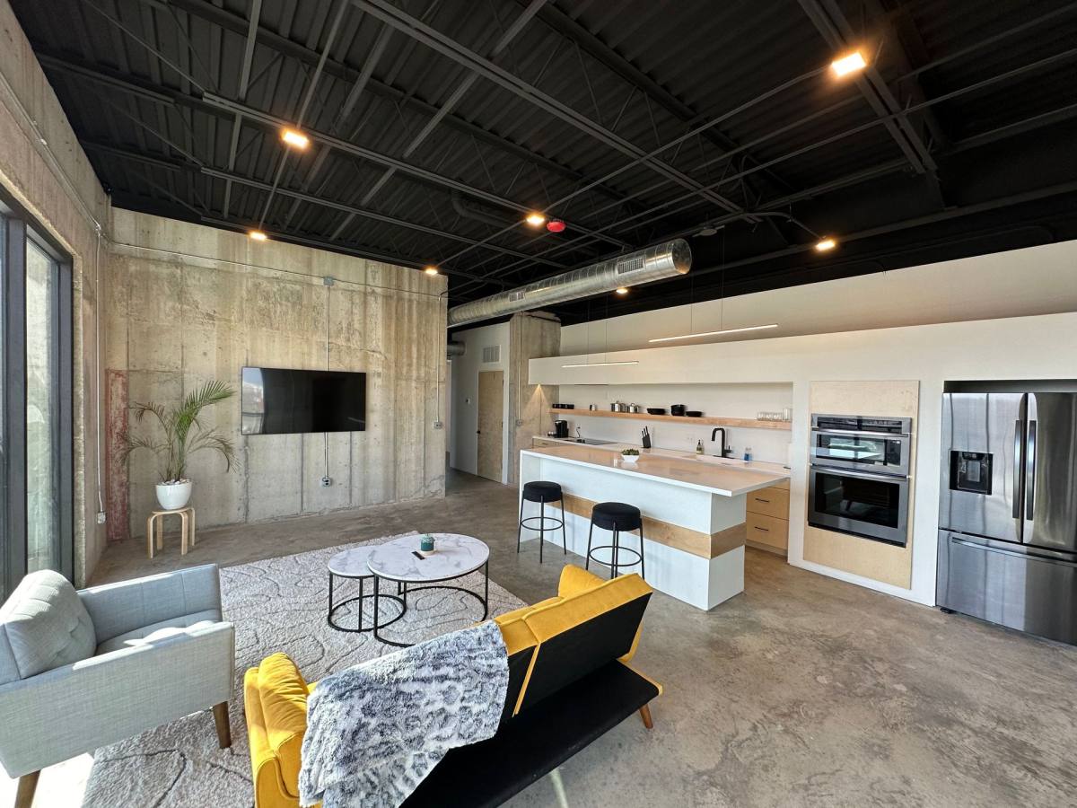 Apartment for rent at 631 W California, Oklahoma City, OK 73102