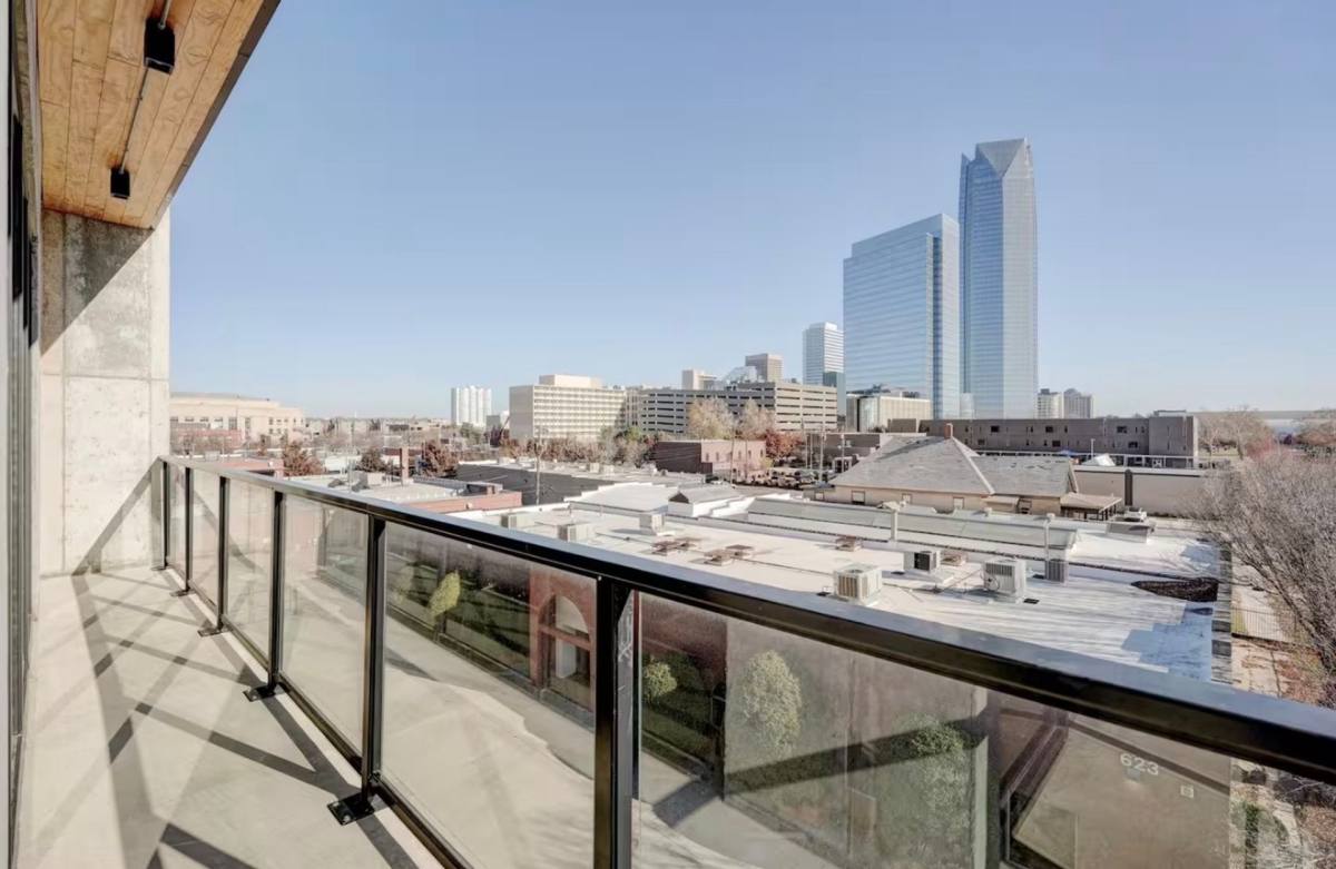 Apartment for rent at 631 W California, Oklahoma City, OK 73102