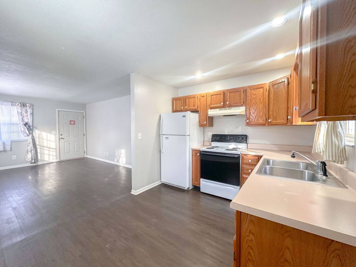 House for rent at 1332 S Elizabeth St, Kokomo, IN 46902