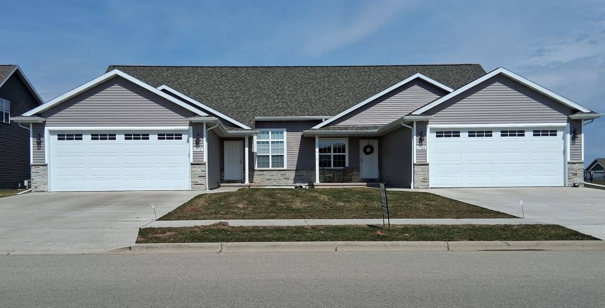 Apartment for rent at 1768 Garroman Dr, De Pere, WI 54115