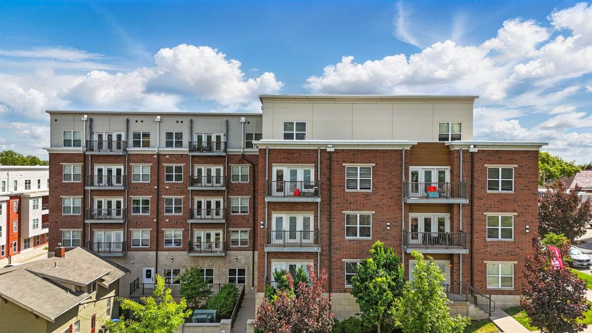 Condo for rent at 602 S Dubuque St, Iowa City, IA 52240