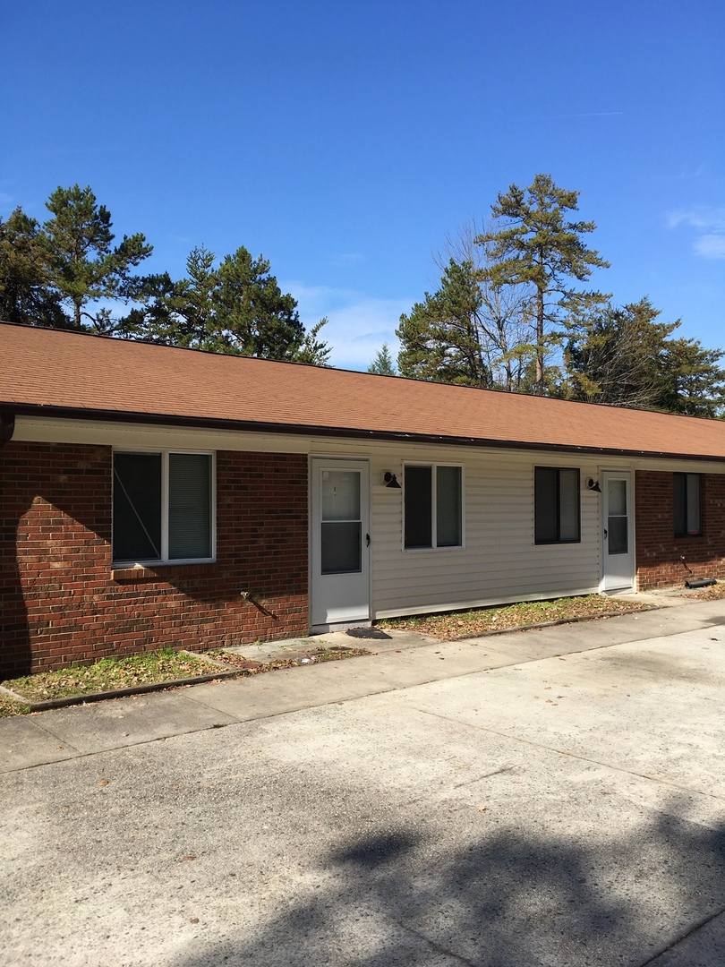 Apartment for rent at 3016 Sherrill Ave, Jamestown, NC 27282