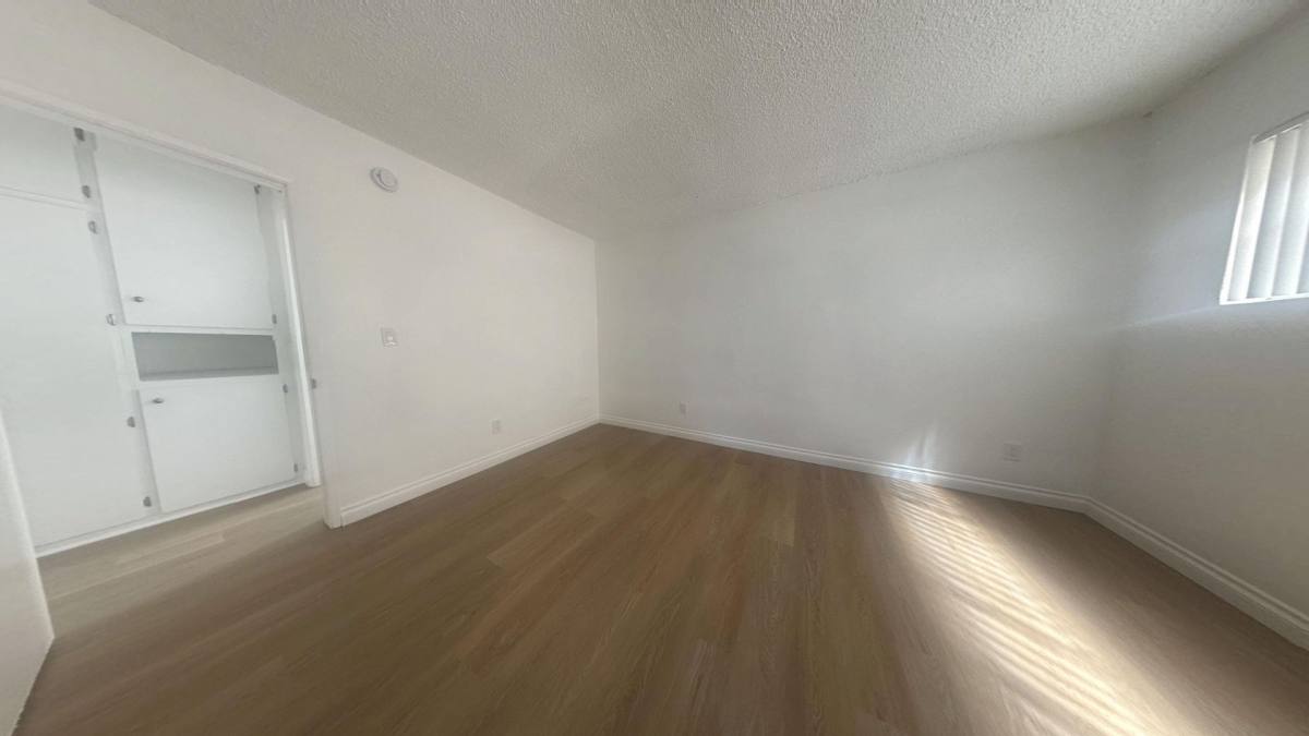 Apartment for rent at 17951 Devonshire St, Northridge, CA 91325