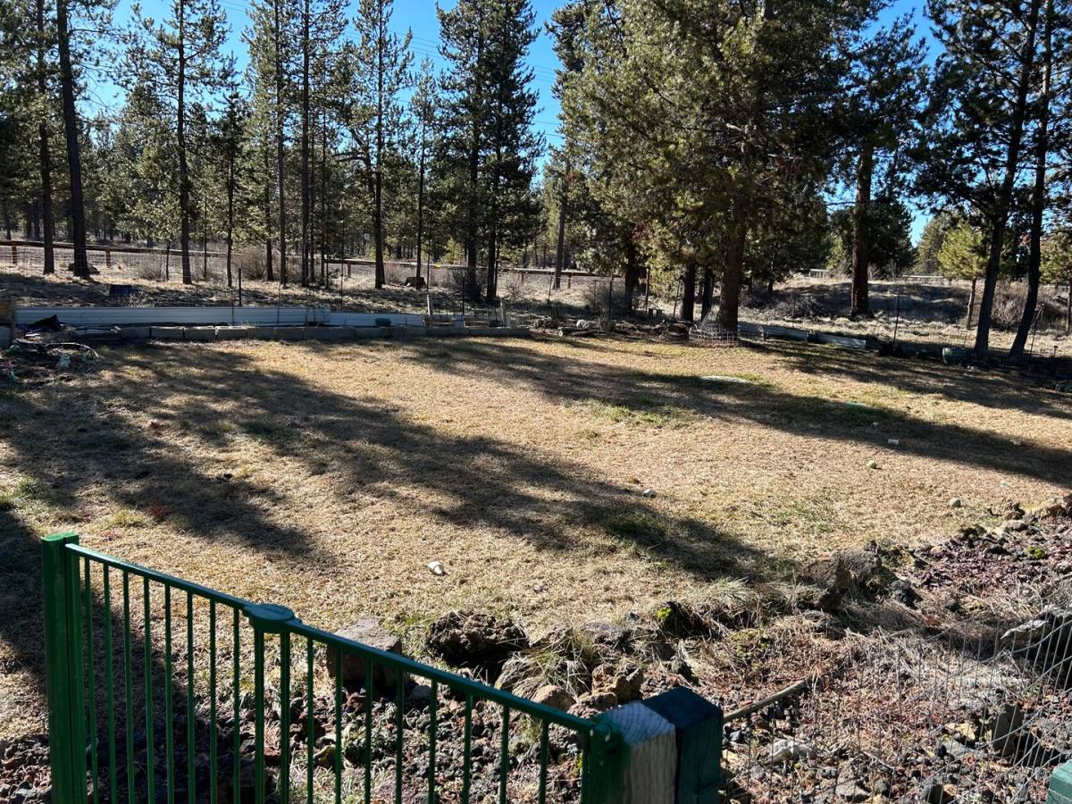 House for rent at 52405 Antler Lane, La Pine, OR 97739