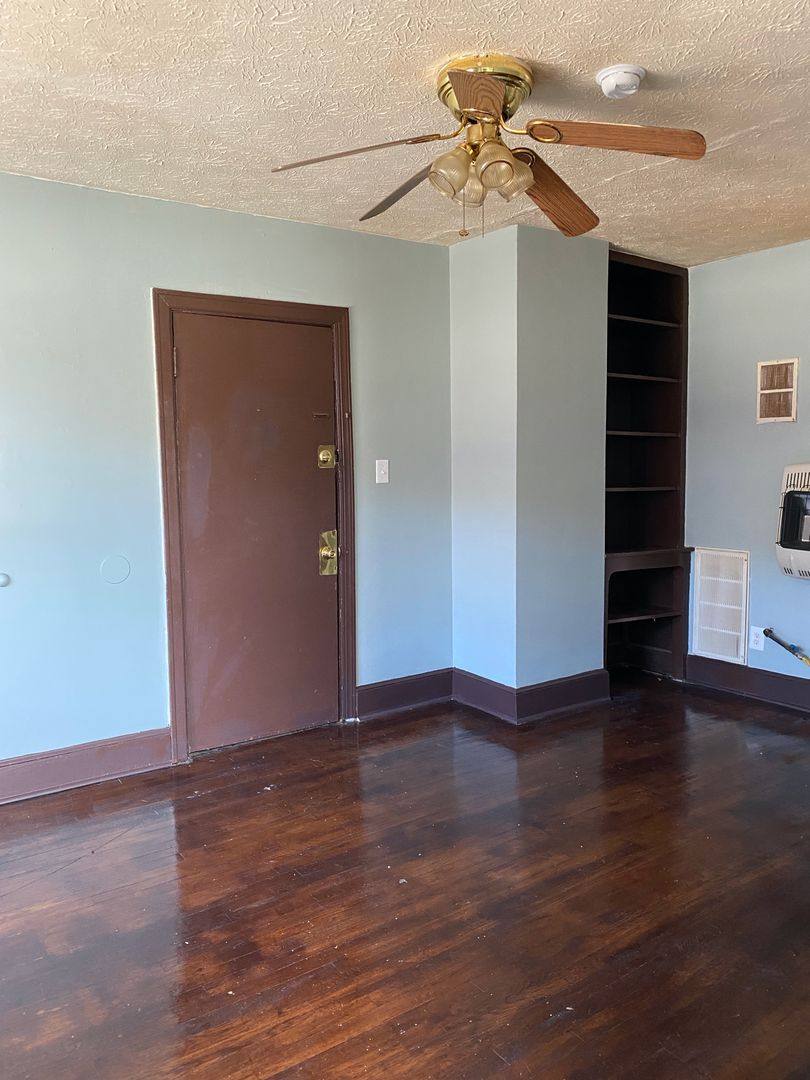 Apartment for rent at 703 S Kentucky Ave, Corbin, KY 40701