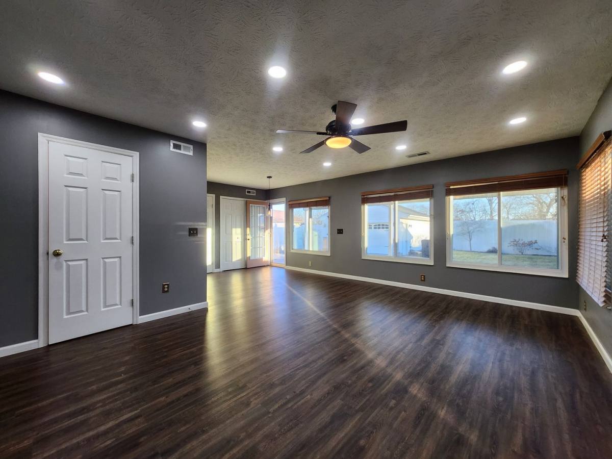 House for rent at 1222 Sunset Dr, Englewood, OH 45322