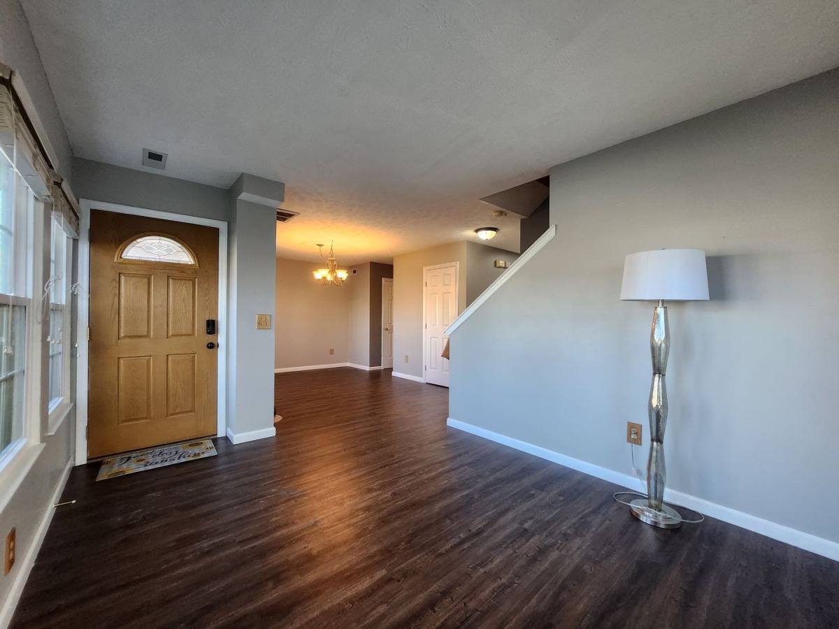 House for rent at 1222 Sunset Dr, Englewood, OH 45322