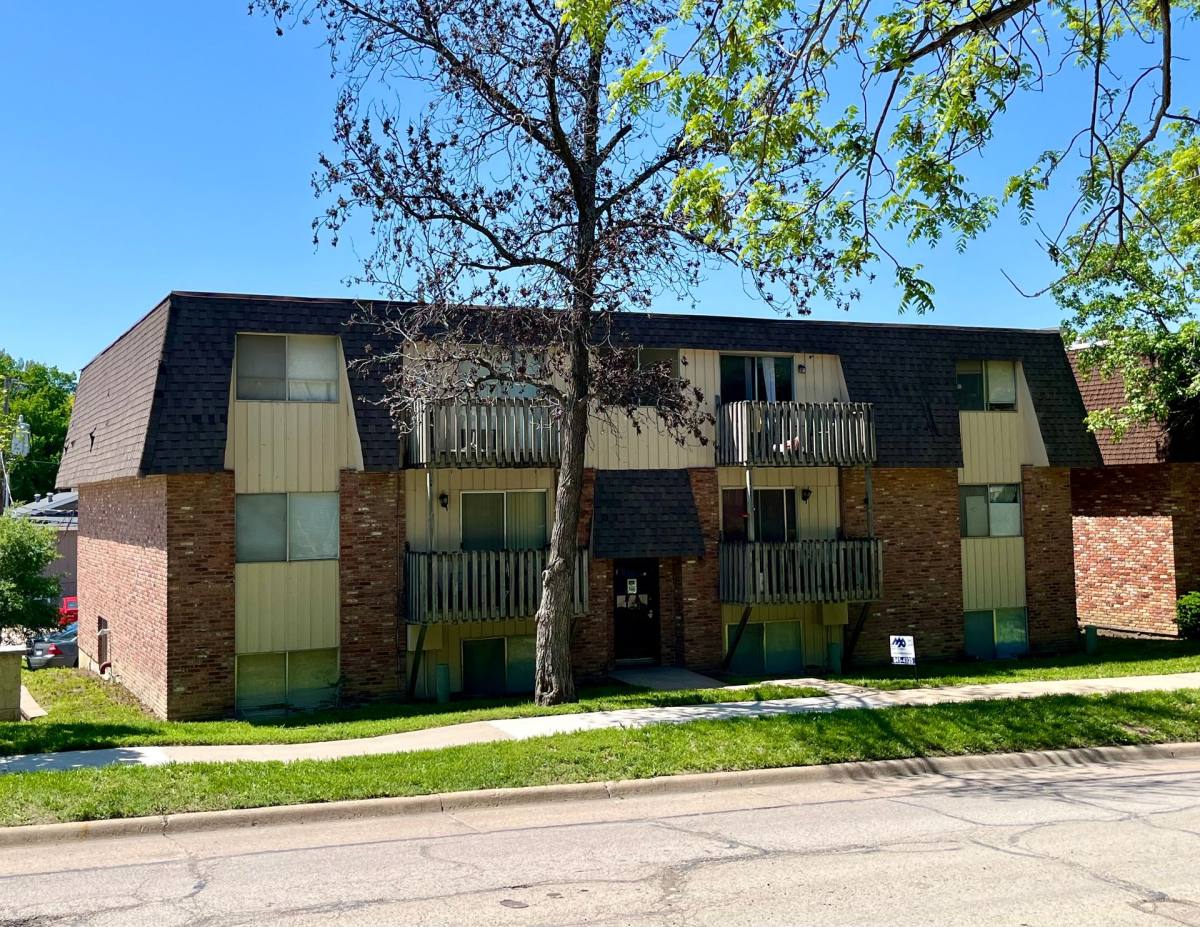 Apartment for rent at 1027 Mississippi St, Lawrence, KS 66044