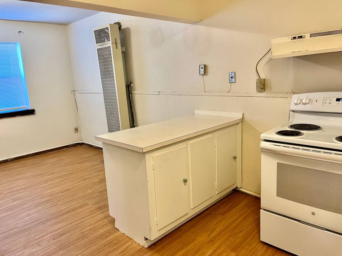Apartment for rent at 1027 Mississippi St, Lawrence, KS 66044
