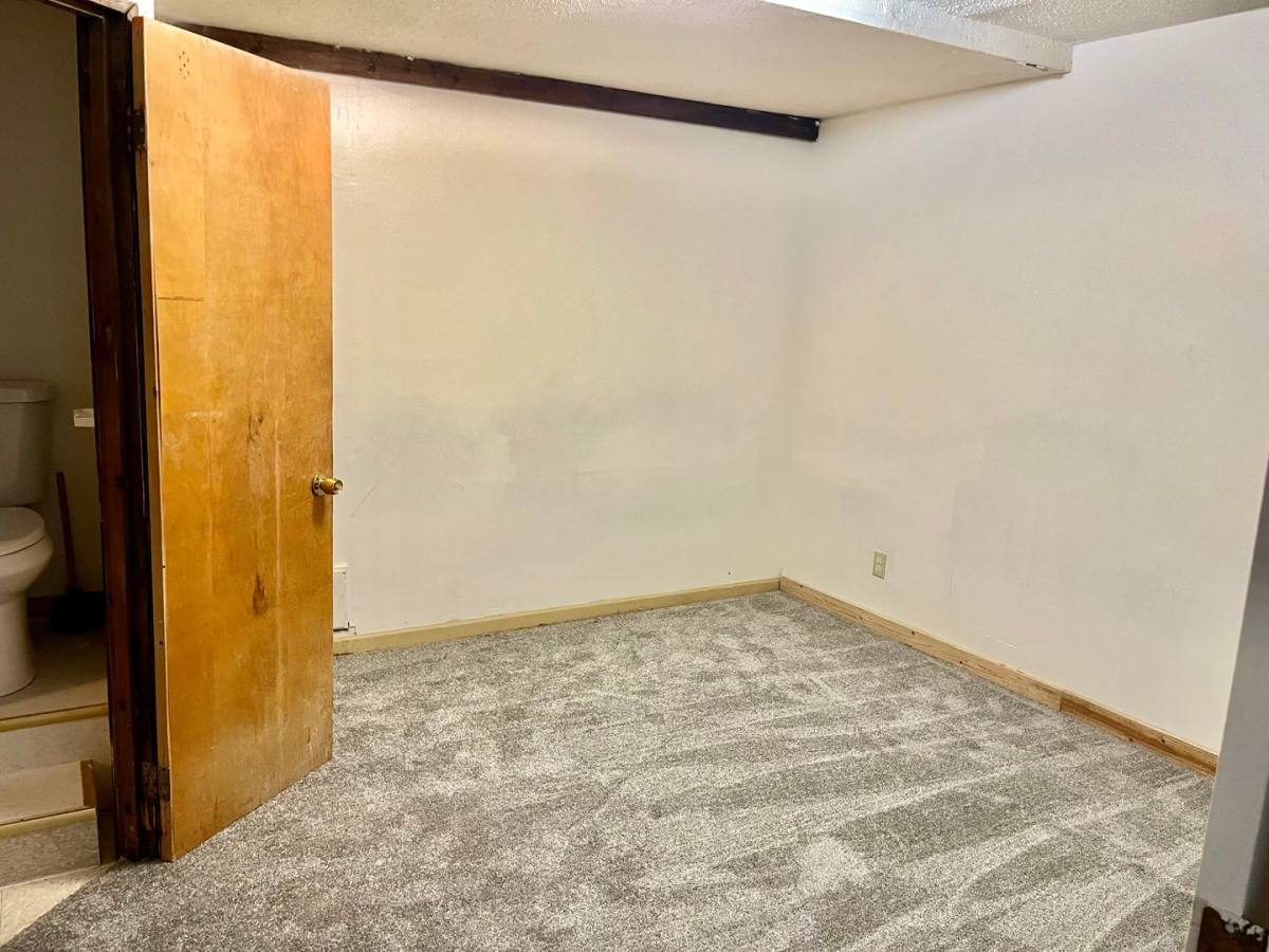 Apartment for rent at 1027 Mississippi St, Lawrence, KS 66044