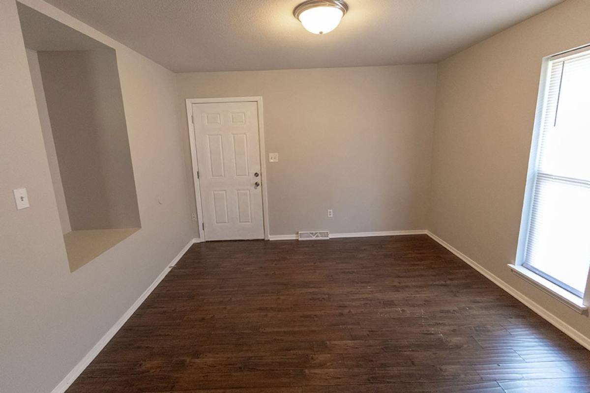 House for rent at 1011 W Ash St, Columbia, MO 65203