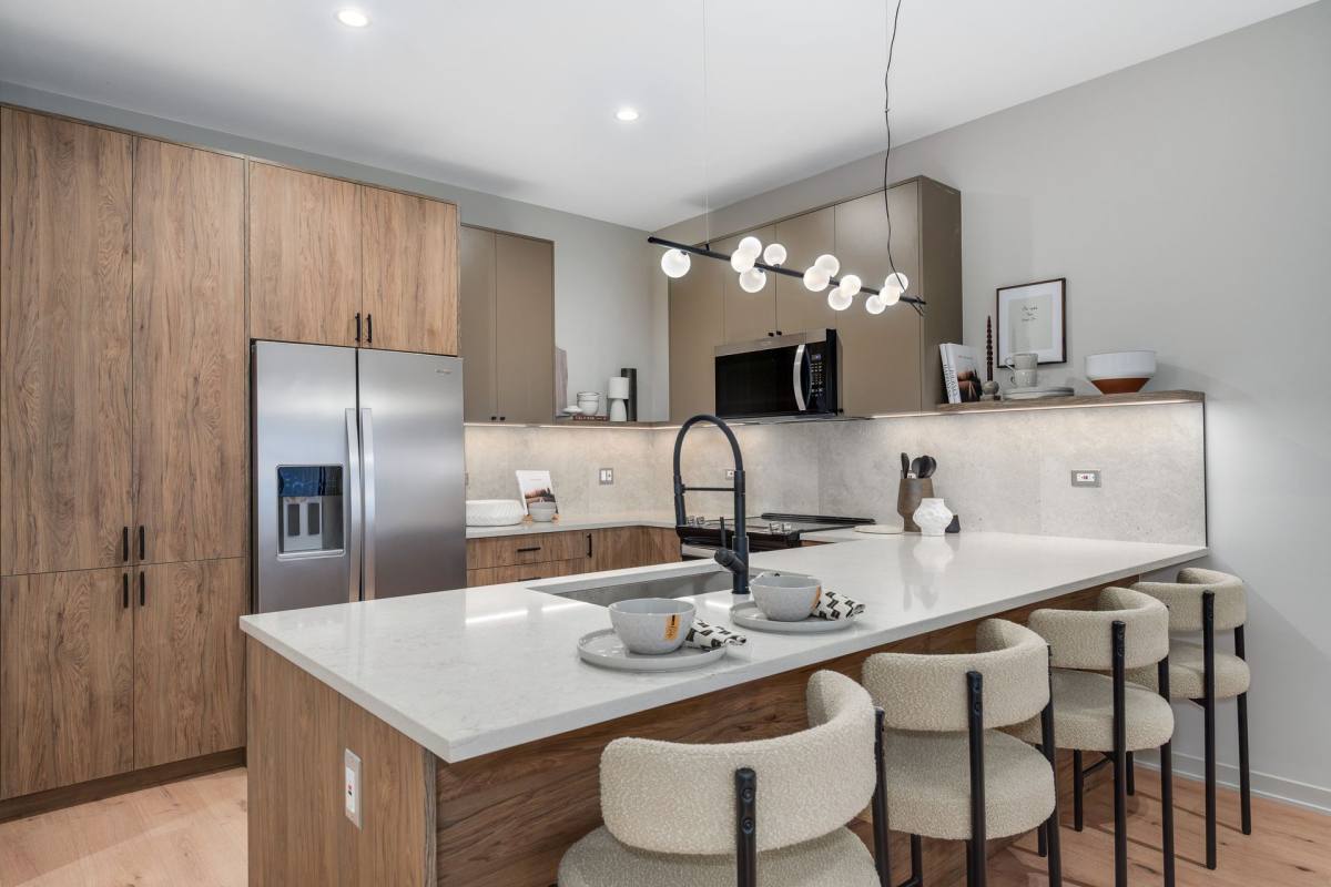 Apartment for rent at 6633 N Milwaukee Ave, Niles, IL 60714