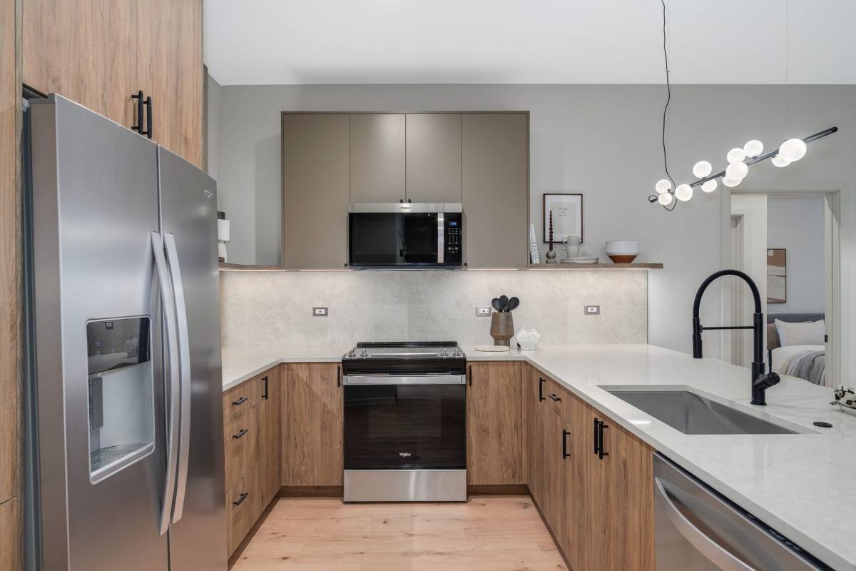 Apartment for rent at 6633 N Milwaukee Ave, Niles, IL 60714