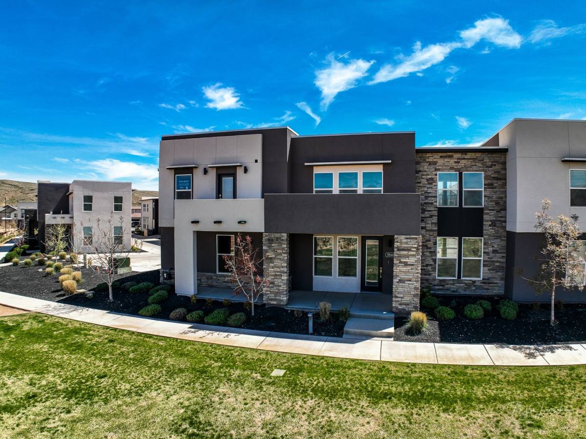 House for rent at 5544 S Ochre Lane, Saint George, UT 84790