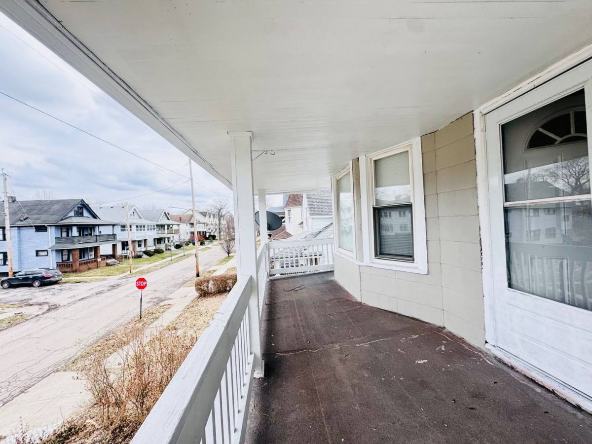 Apartment for rent at 692 E 128 St, Cleveland, OH 44108