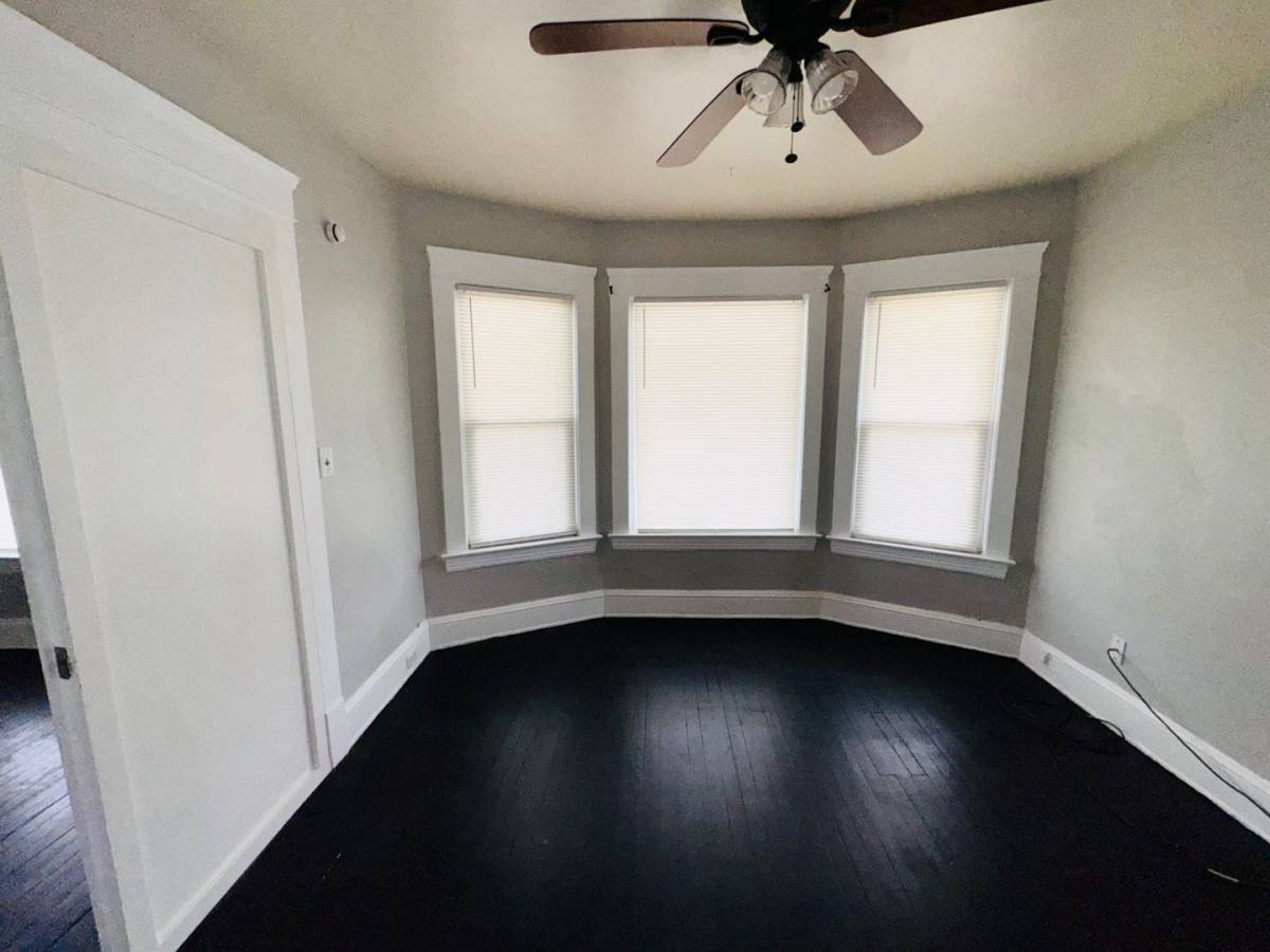 Apartment for rent at 692 E 128 St, Cleveland, OH 44108
