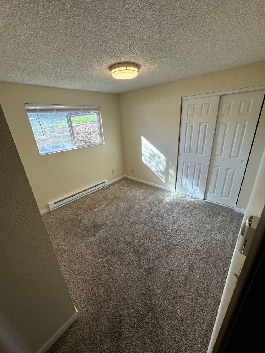 Apartment for rent at 1795 NW 2nd St, McMinnville, OR 97128