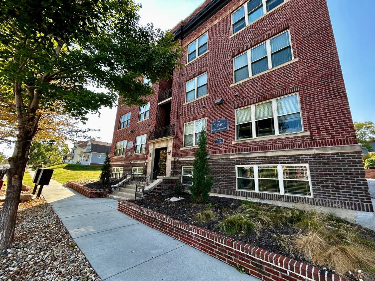 Apartment for rent at 528 S 29th St, Omaha, NE 68105
