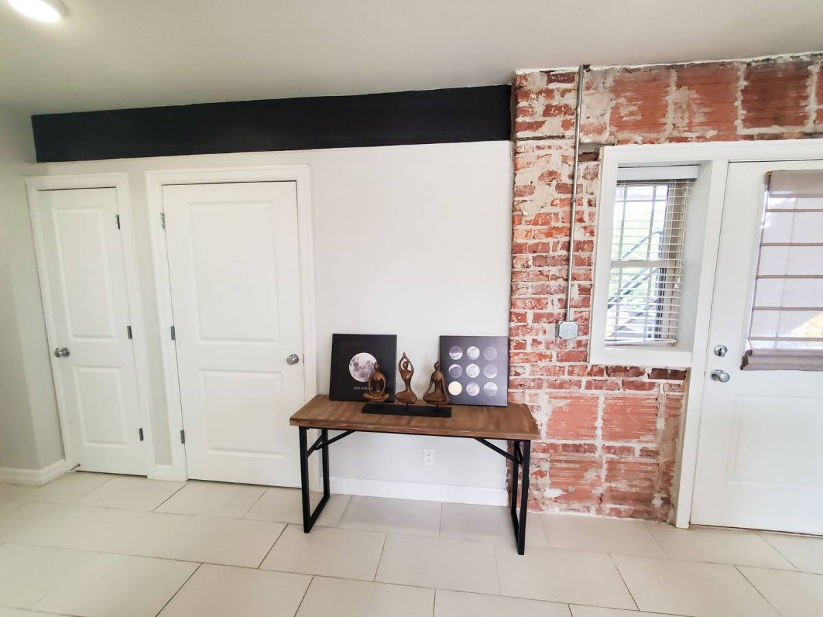 Apartment for rent at 528 S 29th St, Omaha, NE 68105