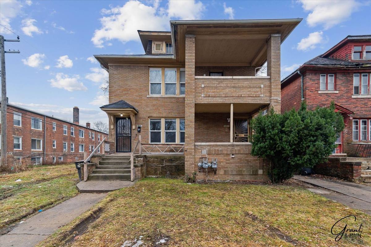 Apartment for rent at 2433 Pasadena St, Detroit, MI 48238
