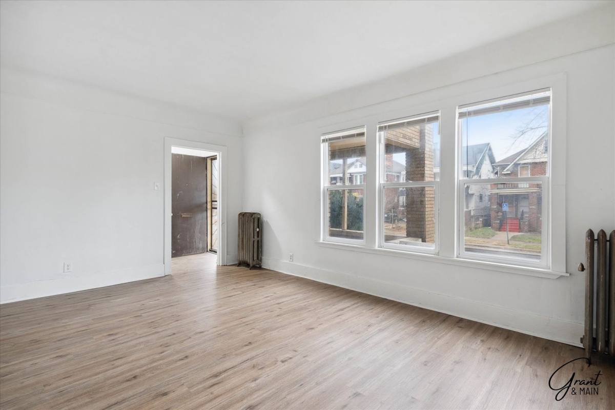 Apartment for rent at 2433 Pasadena St, Detroit, MI 48238