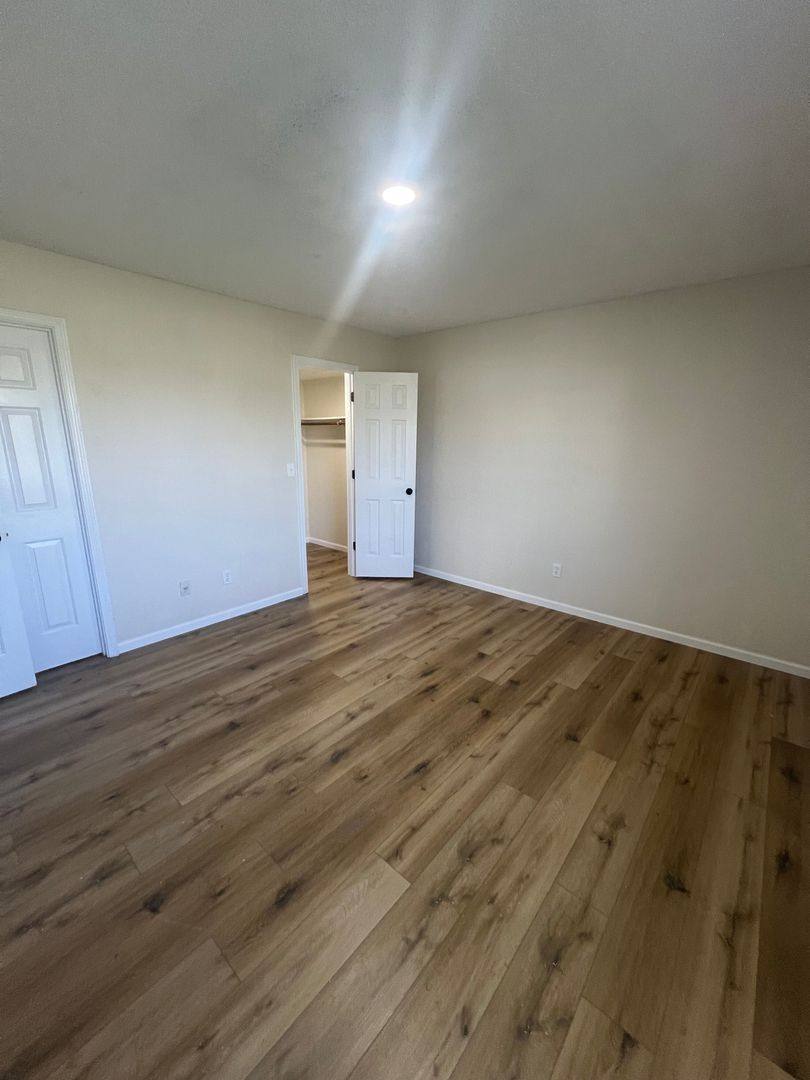Apartment for rent at 2509 -2511 Carnation Dr, Columbia, MO 65202