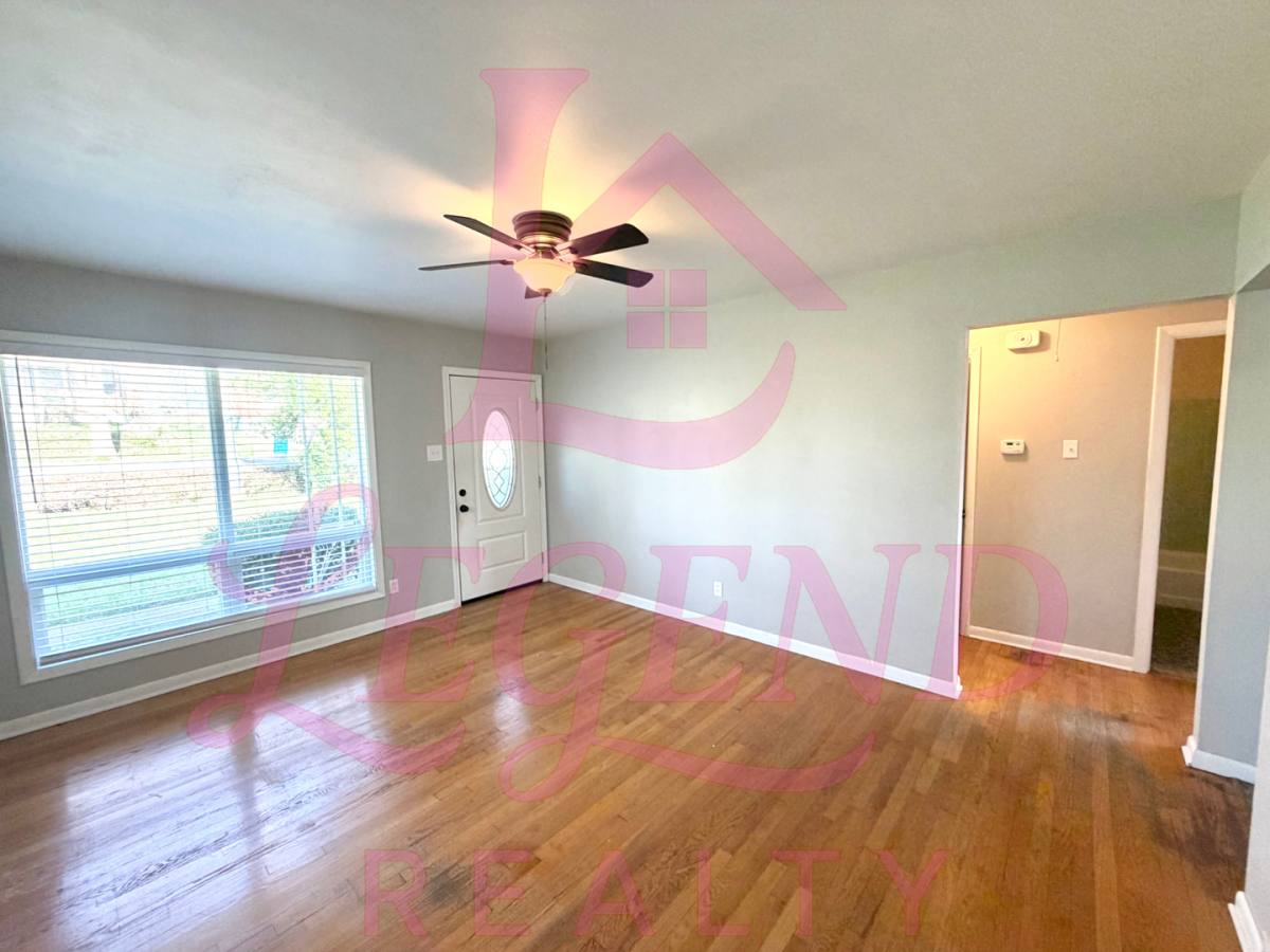 Apartment for rent at 3720 Brown Rd, Saint Louis, MO 63114