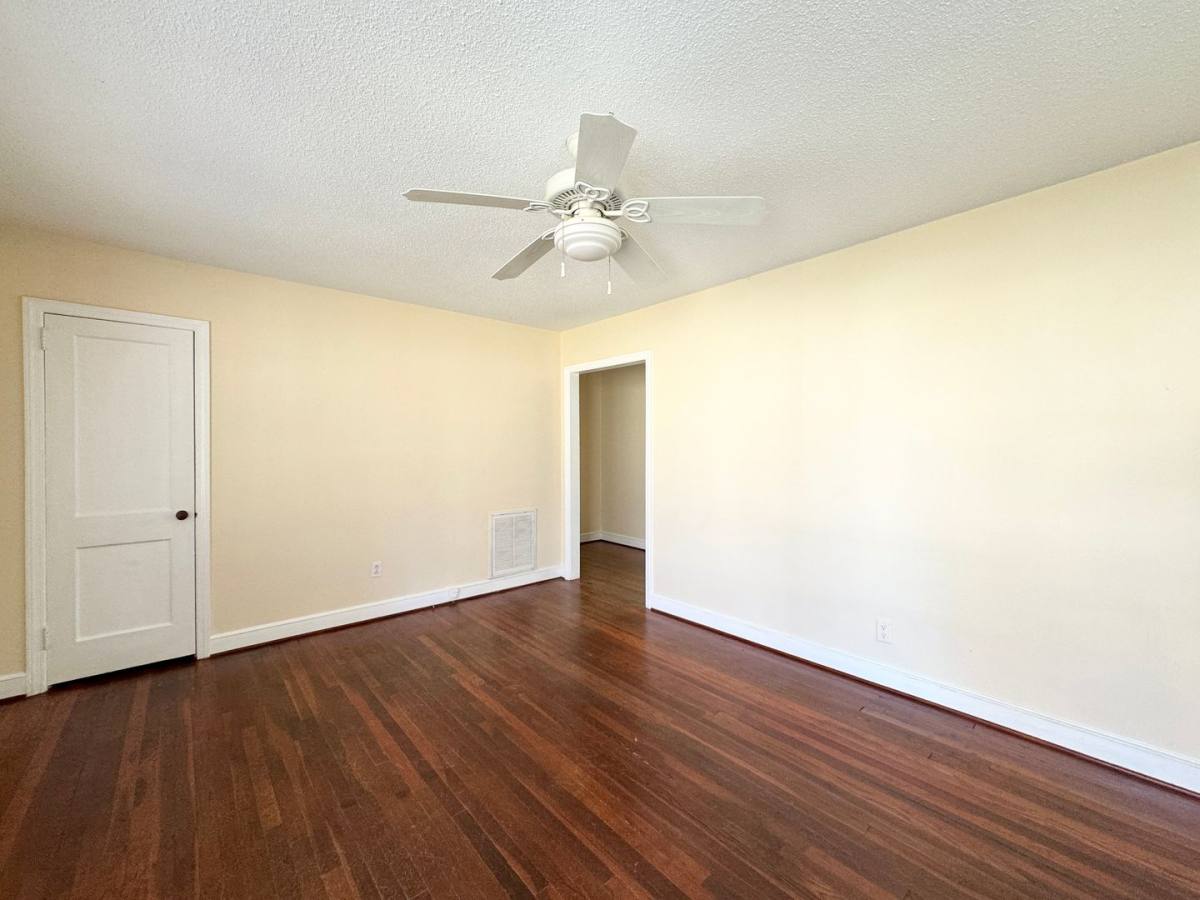 House for rent at 2001 Colonial Ave, Greensboro, NC 27408