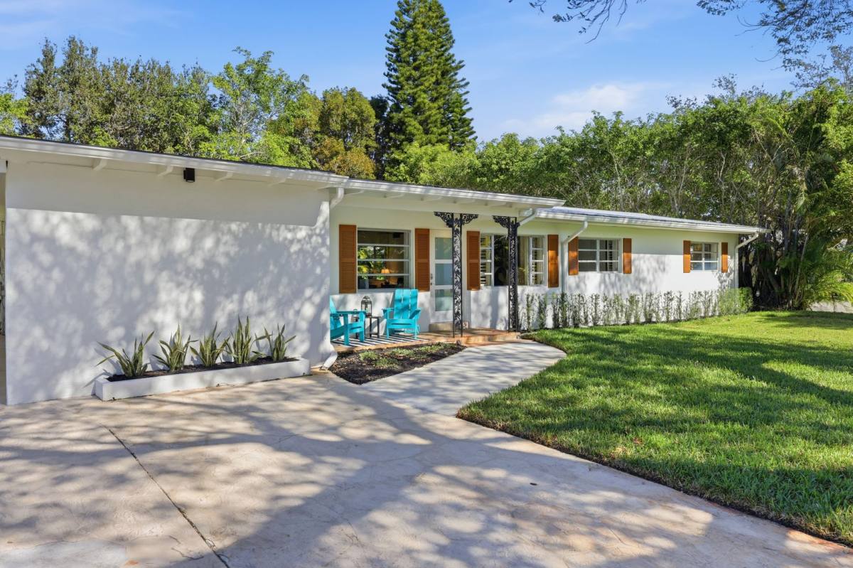 House for rent at 1147 Shady Rest Lane, Naples, FL 34103