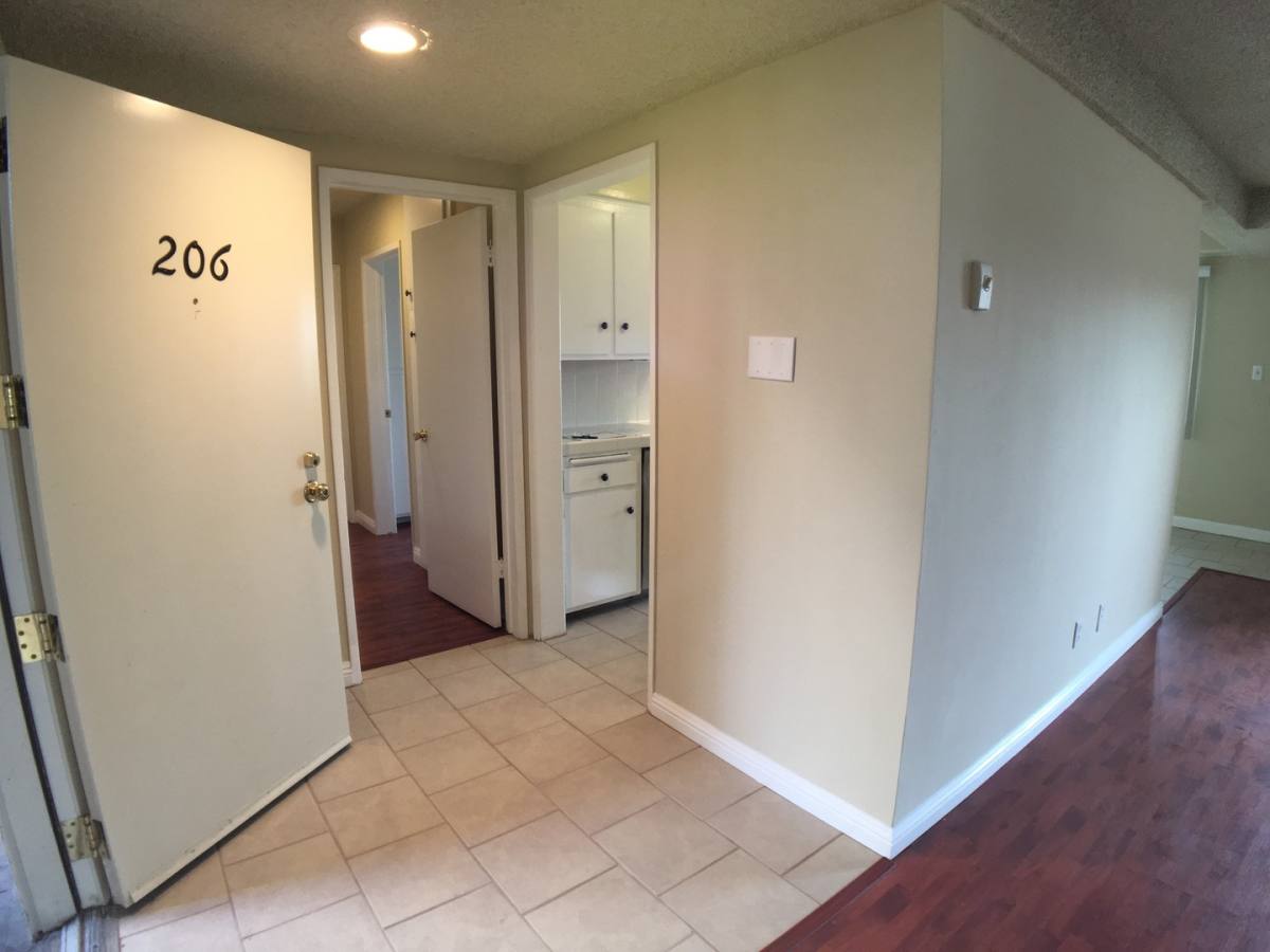 Apartment for rent at 720 W Imperial Ave, El Segundo, CA 90245