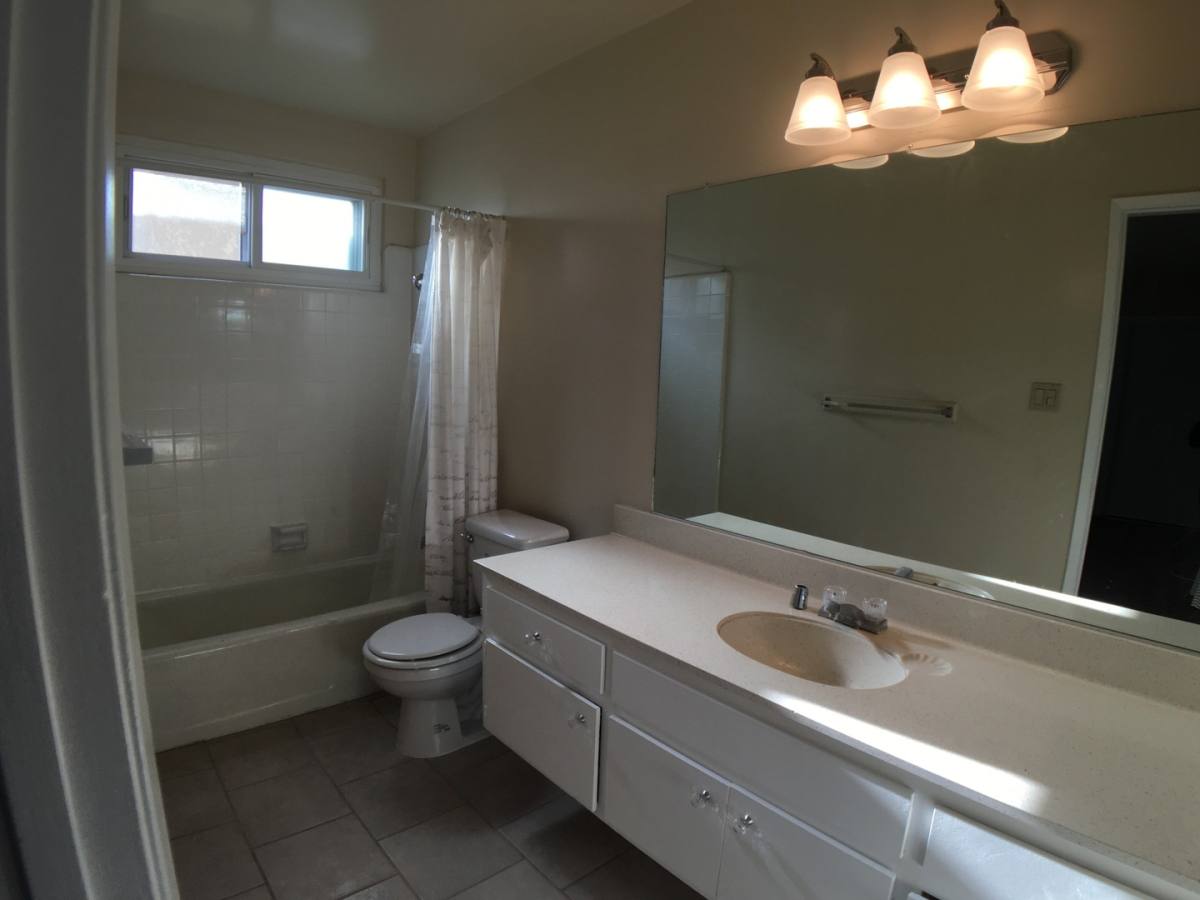 Apartment for rent at 720 W Imperial Ave, El Segundo, CA 90245