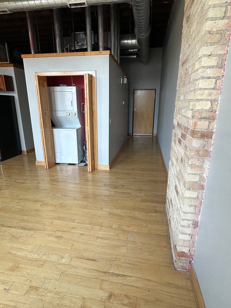 Apartment for rent at 107 - 111 E Allegan St, Lansing, MI 48933