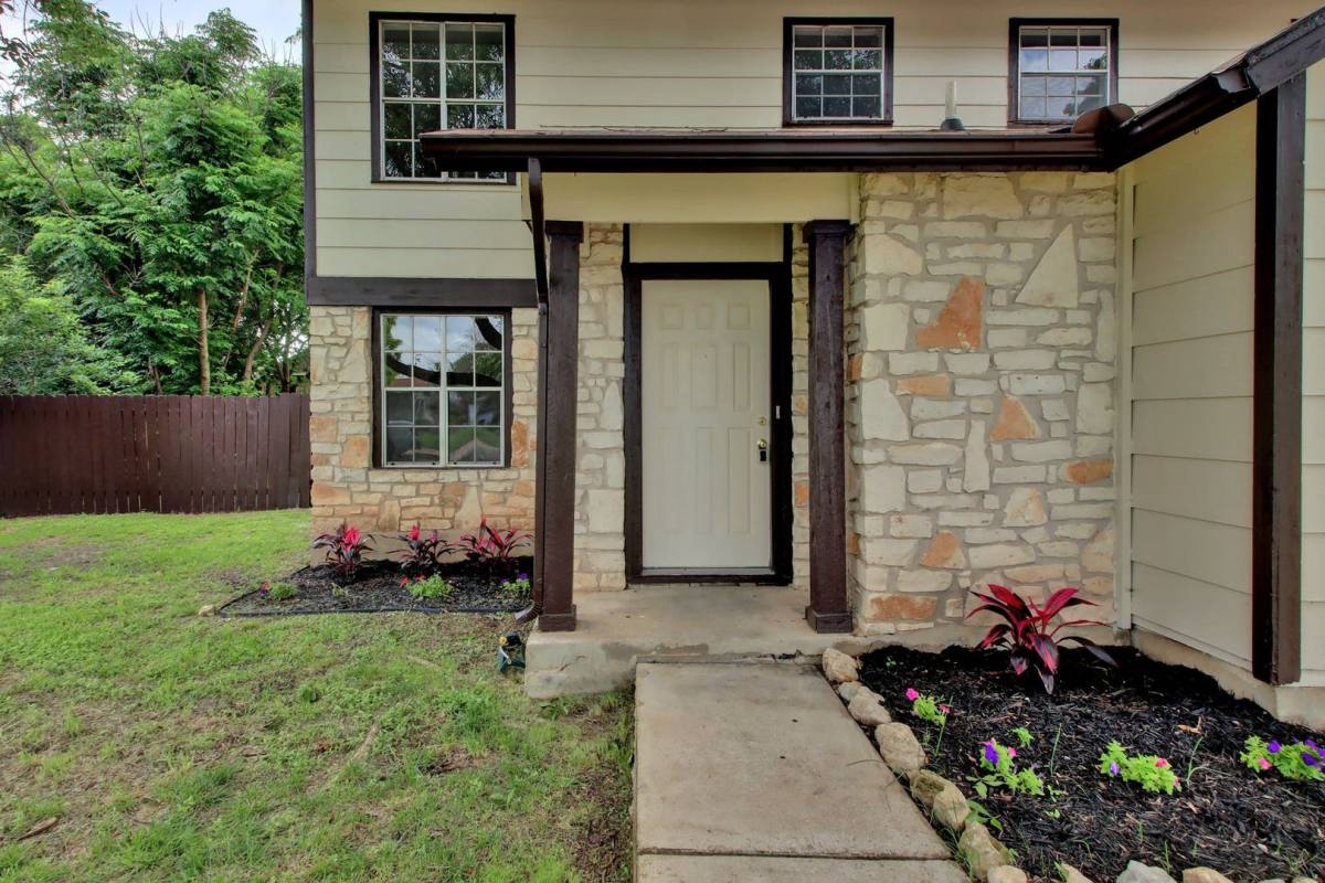 House for rent at 13185 Mill Stone Dr, Austin, TX 78729