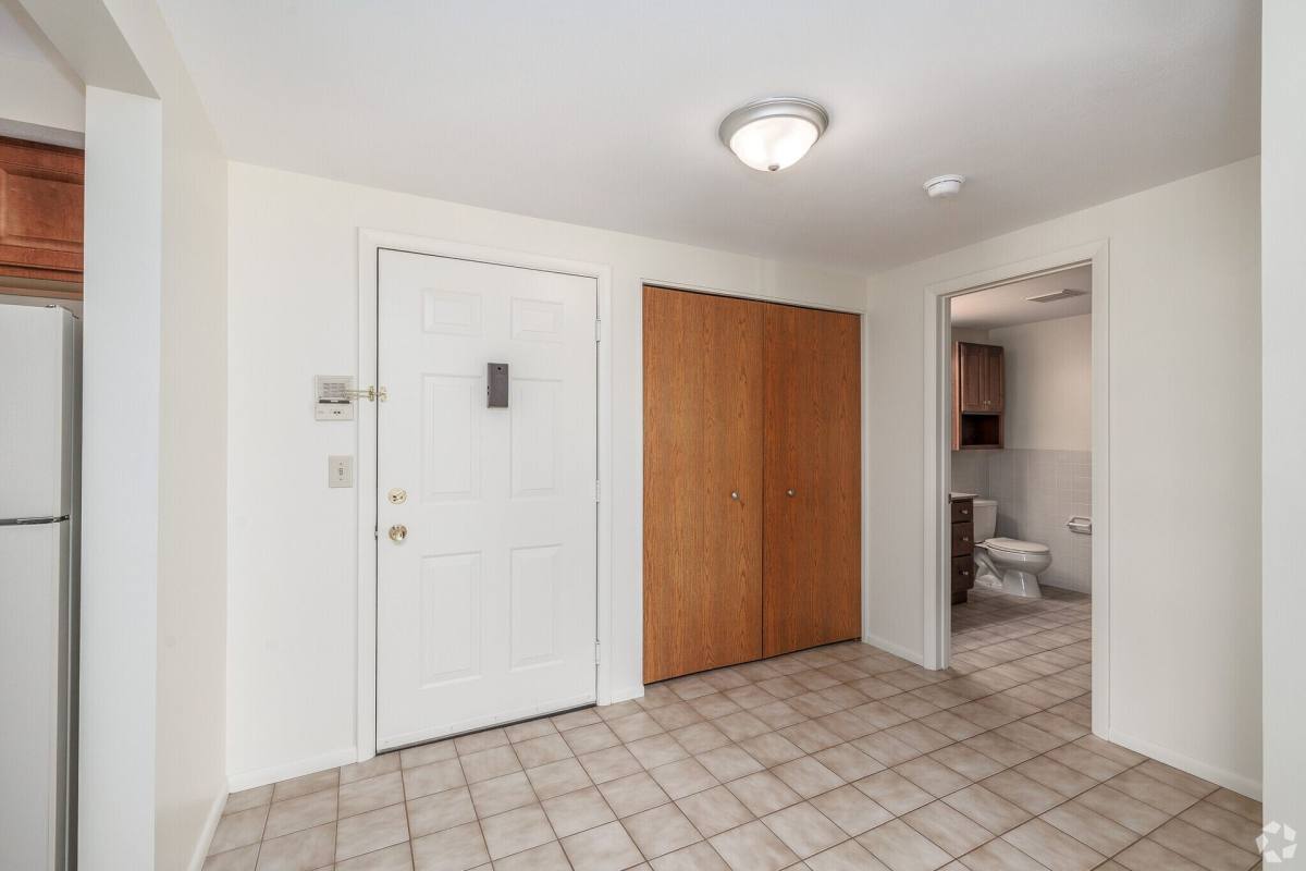 Apartment for rent at 8711-8755 New Country Dr, Cicero, NY 13039