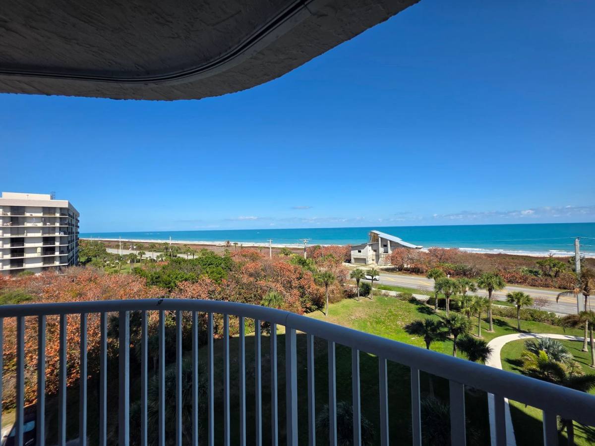 Condo for rent at 5051 N Highway A1a, Fort Pierce, FL 34949