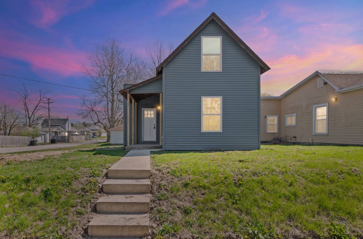 Apartment for rent at 327 N 23rd St, Lafayette, IN 47904