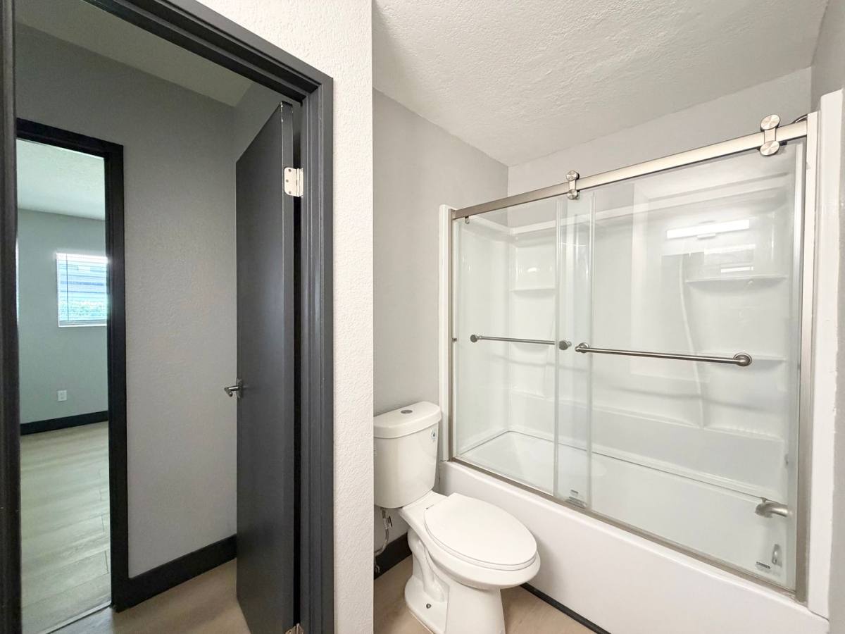 Apartment for rent at 2822 N Auburn Court, Palm Springs, CA 92262