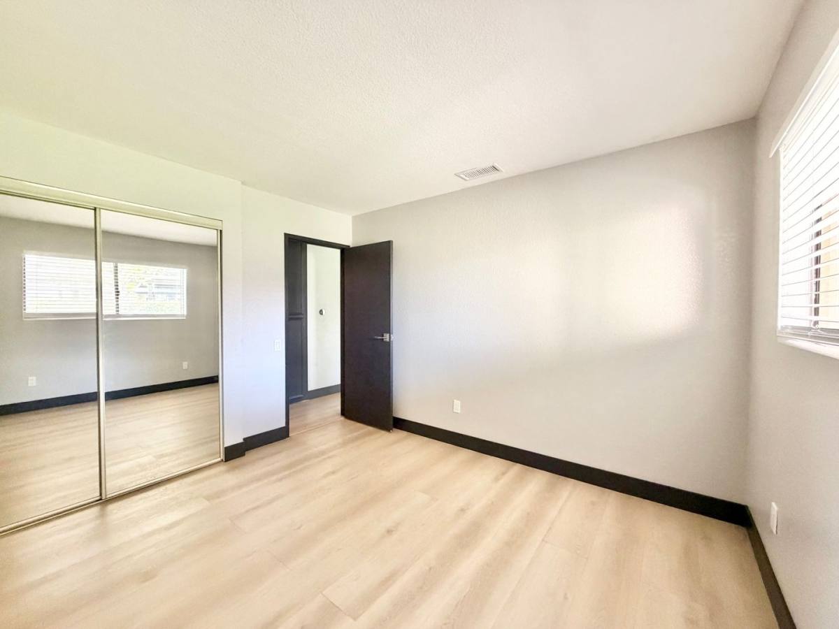 Apartment for rent at 2822 N Auburn Court, Palm Springs, CA 92262
