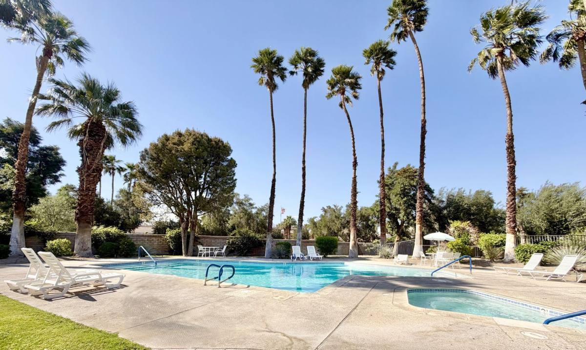 Apartment for rent at 2822 N Auburn Court, Palm Springs, CA 92262