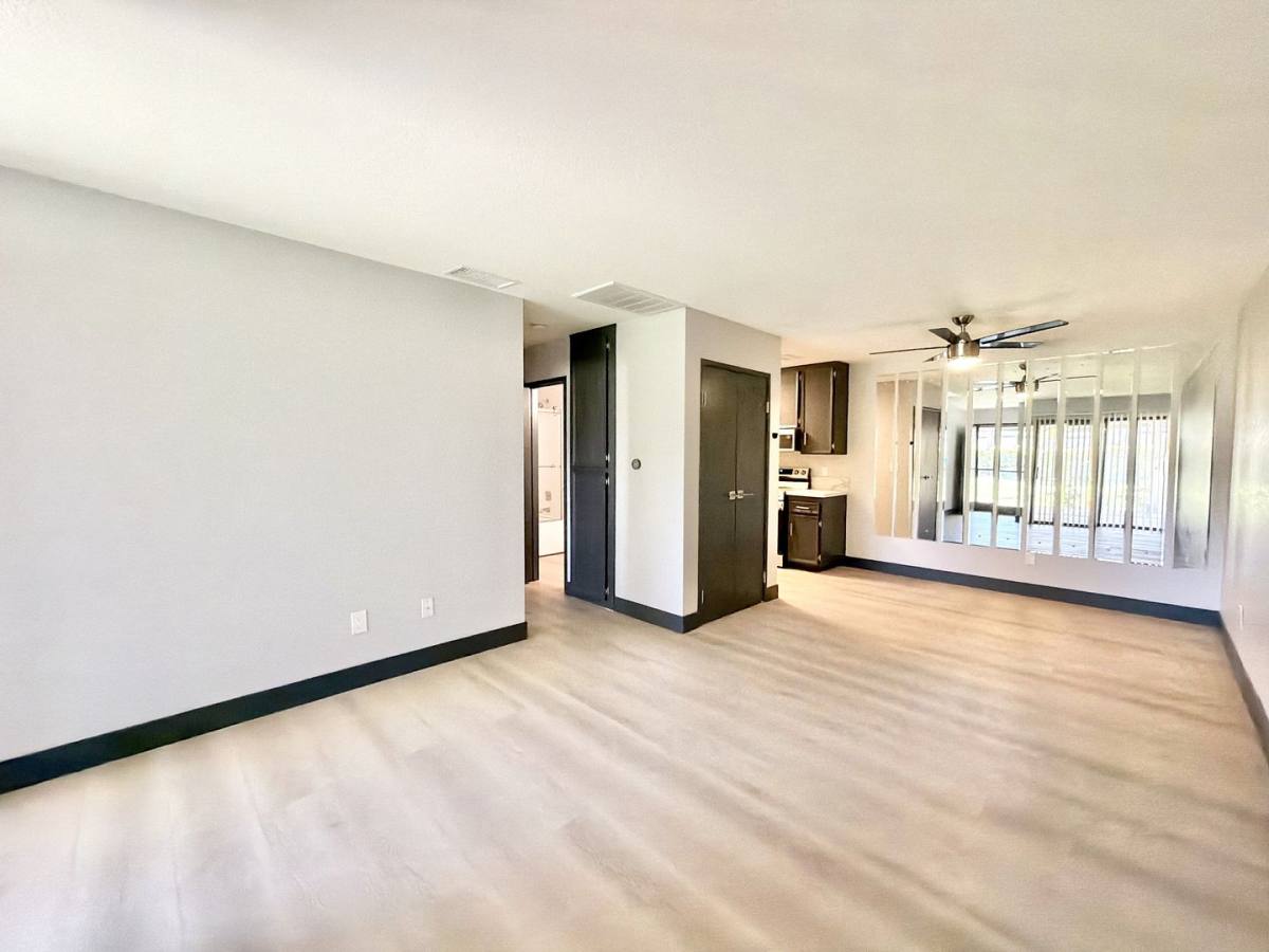 Apartment for rent at 2822 N Auburn Court, Palm Springs, CA 92262