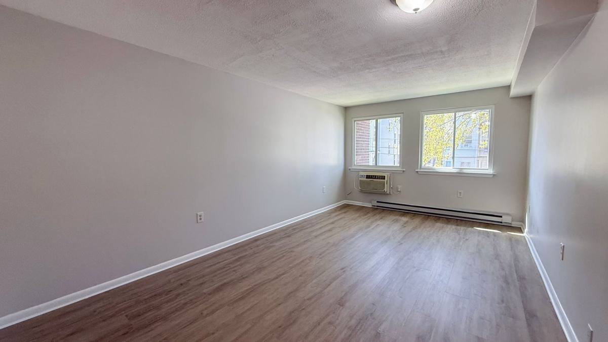 Apartment for rent at 34 Wilson St, Hartford, CT 06106