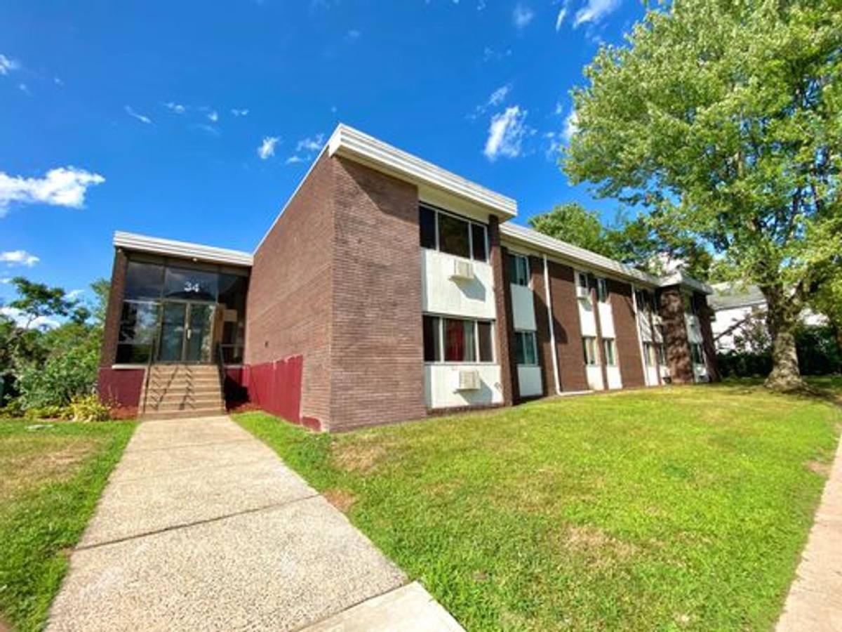 Apartment for rent at 34 Wilson St, Hartford, CT 06106