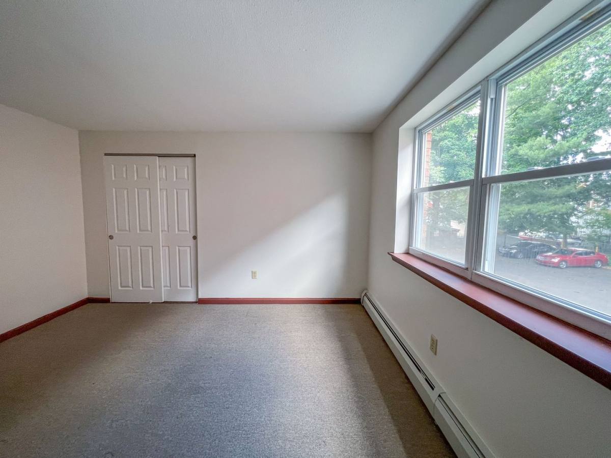 Apartment for rent at 50 Allen Place, Hartford, CT 06106