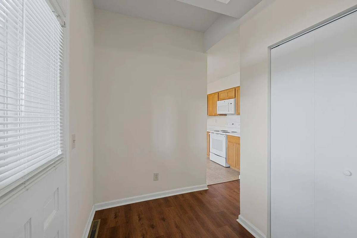 Apartment for rent at 3901 Folsom Ave, Saint Louis, MO 63110