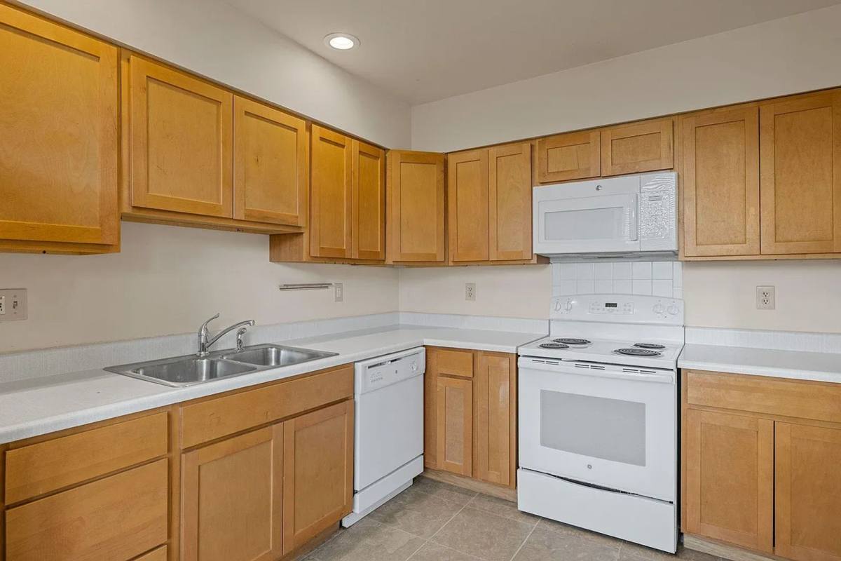 Apartment for rent at 3901 Folsom Ave, Saint Louis, MO 63110