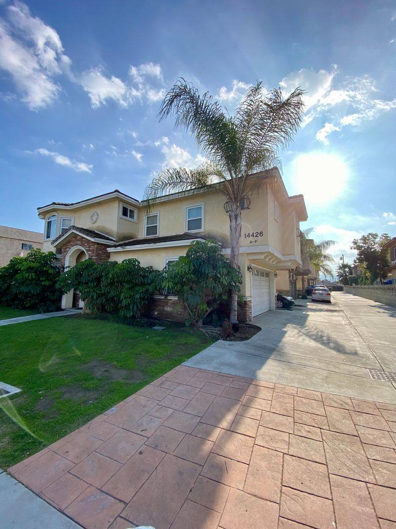 Apartment for rent at 14426 Beckner St, La Puente, CA 91744