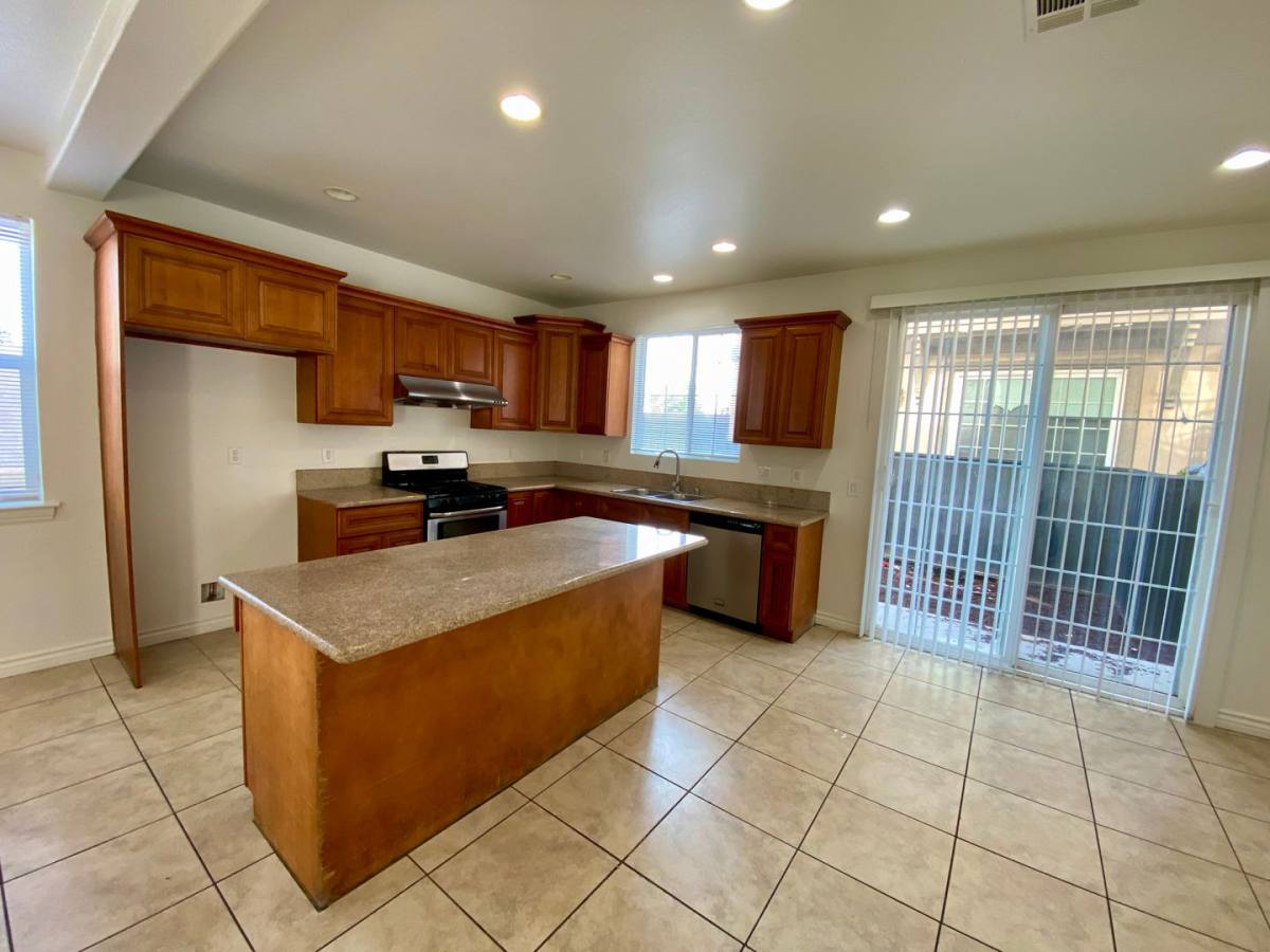 Apartment for rent at 14426 Beckner St, La Puente, CA 91744
