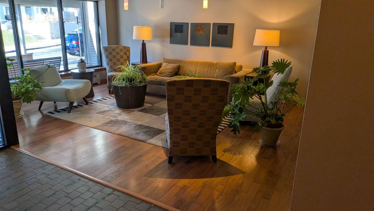 Condo for rent at 2700 W 44th St, Minneapolis, MN 55410